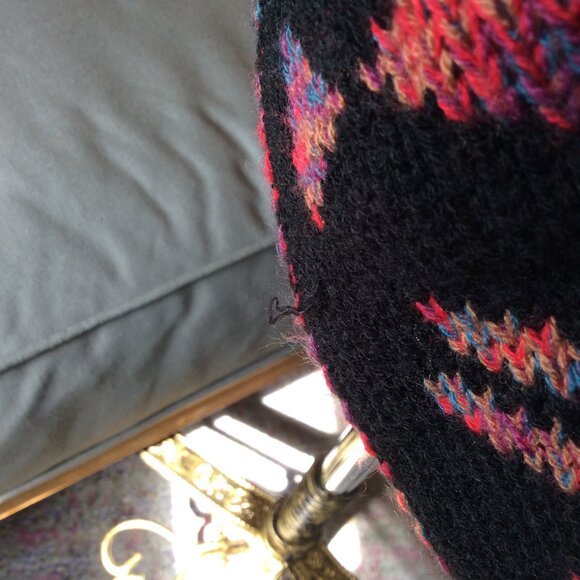 Boho tribal intarsia reversible knitted vest, size M? - Picture 3 of 13